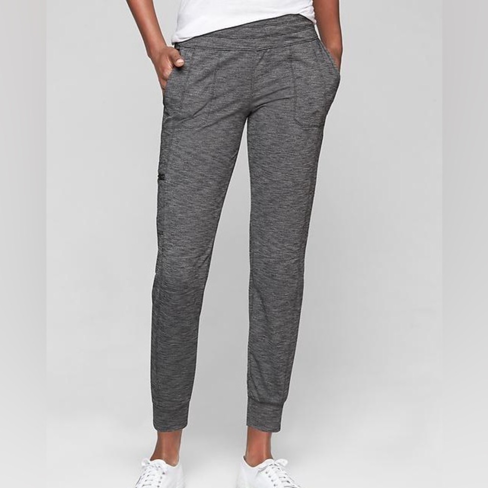 Athleta Metro Jogger Size Small Gray Athletic Joggers Pockets